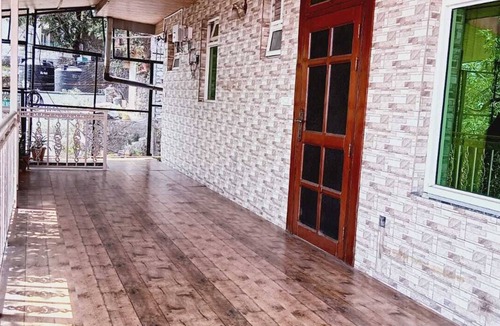 Mussoorie House | 2-Bedroom Self-Contained Accommodation with Entire Private Floor