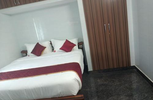 Tirupati House | 2bhk Tirupati near SSD Ticket Counter Free Parking LAKSHMI HOMESTAY