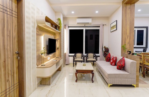 Varanasi Apartment | 3-bedroom apartment in tranquil Varanasi with AC