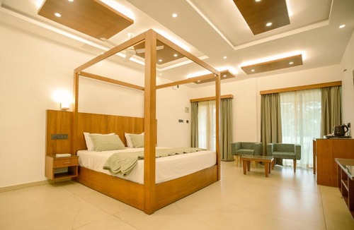 Vypin Hotel | 36 Palms- Sun and Sand