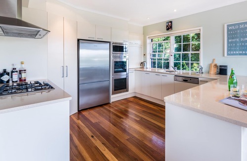 Vaucluse House | 4 bedroom 3 bathroom home in Vaucluse with stunning harbour views