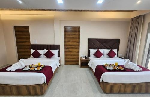 Khopoli Apartment | 4BHK Luxury Seven Hills Villa With AC, Garden , BBQ , AIR HOCKEY , CARROM , TENNIS TABLE , Near Lonavala - 10 minutes From Imagica & Wet n Joy