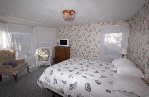 Sagamore Beach House | 93 Phillips Rd