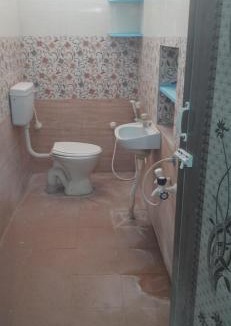 Gudiyatham Apartment | 999 rooms
