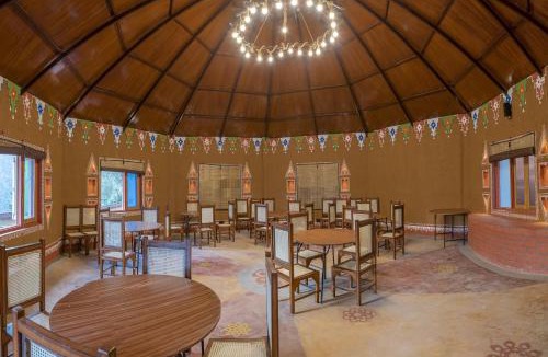 Kasauli Hotel | A Kasauli Ggaon by Echor