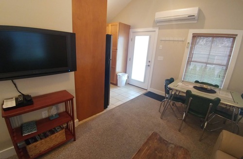 Ogunquit Condo | A short walk everywhere. Great Fall and Spring Rates
