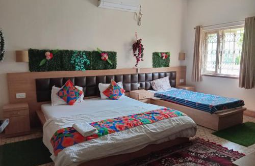 Sector II House | A2 Guest House
