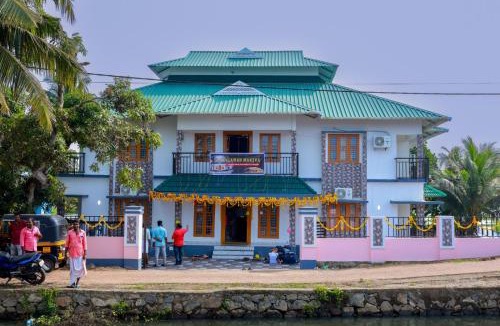 Nedumudy Bed & Breakfast | Aagaman Mantra back water villa