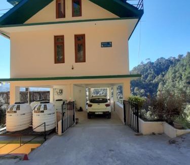 Shimla House | Aagaman Woods