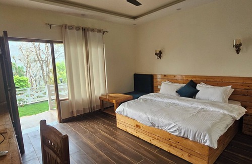 Shivanandi Hotel | Aamantran Stay S A Boutique Homestay