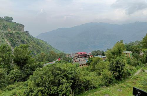 Kumharsain House | Aastik guest House