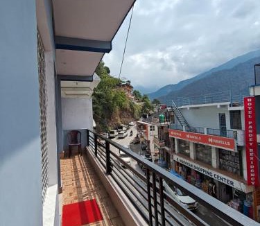 Guptkashi House | Abhishek Guest House