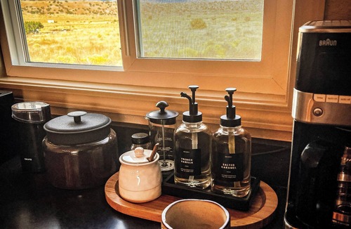Youngsville House | Abiquiu Lake Retreat- Beautiful views, full kitchen, WiFi ,family friendly home