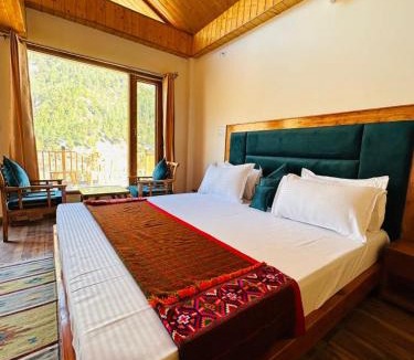 Banjar House | Above & Beyond - Tirthan