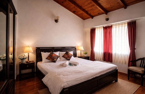 Amritpur Hotel | Aesquire Homestay