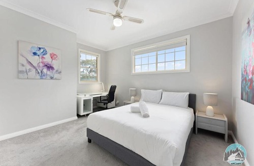 Blakehurst House | Aircabin - Blakehurst - Spacious - 5 Beds House
