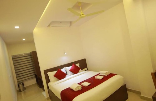 Nedumbassery Hotel | Airport Avenue Plaza