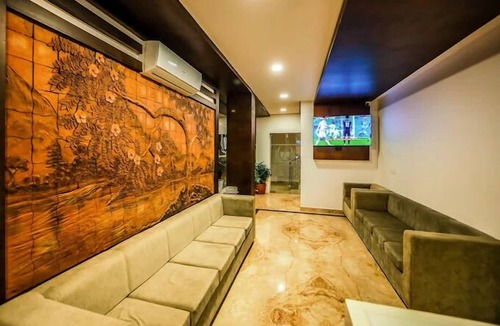 Nedumbassery Hotel | Airport Avenue Plaza