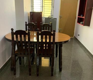 Tiruchirappalli Apartment | Alamelu Nivas, Luxurious home stay 2BHK Near Temples & Marriage Halls