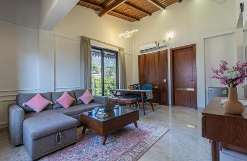 Naukuchiyatal Apartment | ALAYA STAYS Lakefront Suites, Naukuchiatal