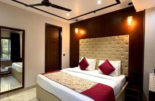 Paharganj Hotel | All Times Suites & Hotel - New Delhi