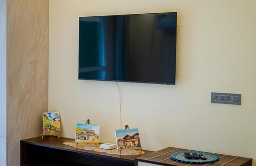 Tapovan Apartment | Aloha onthe Ganga Almost Heaven 2BR condo wit pool