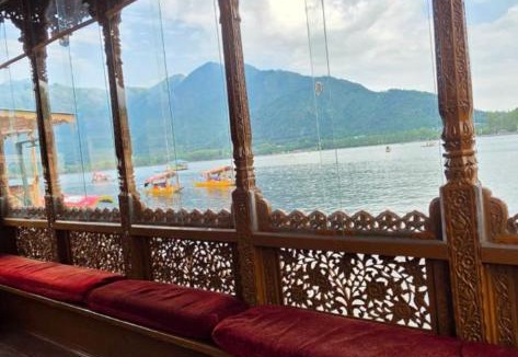 Dal Lake Hotel | Alzira Luxury Houseboat