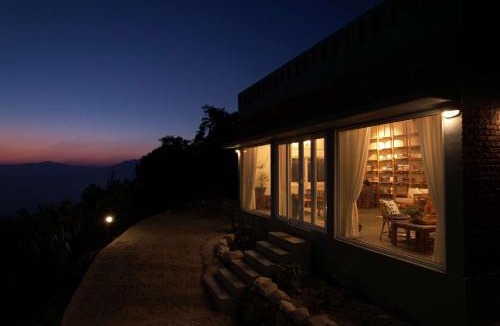 Bhimtal Villa | amã Stays & Trails Godhuli Cottages Naukuchiatal