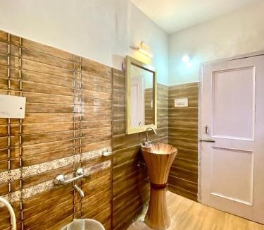 Aleo Bed & Breakfast | Aman Cottage Manali Near Mall Road