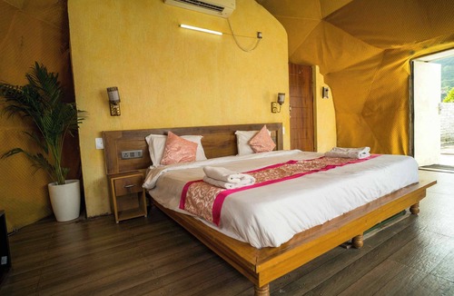 Sirala Bed & Breakfast | Amantra Hills Rishikesh