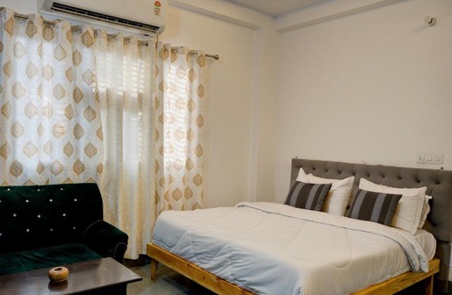 Greater Noida Hotel | Amara Inn by Sandane Homes Near Expo mart and Pari Chowk