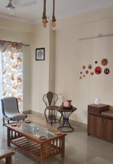 Noida Apartment | An Artist's Paradise