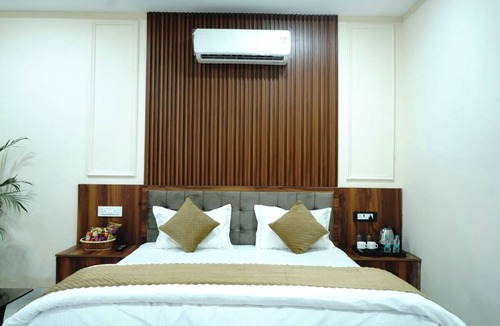 Mayapur Hotel | Anandam Farms And Resort