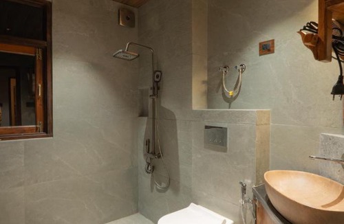 Jagatsukh Apartment | Angalo Botique mountain apartments
