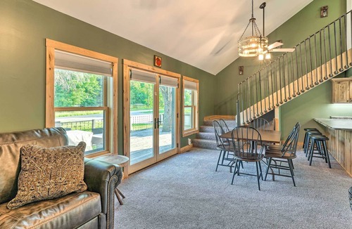 Apple River House | Apple River Abode w/ Pool Access - Near Lake!