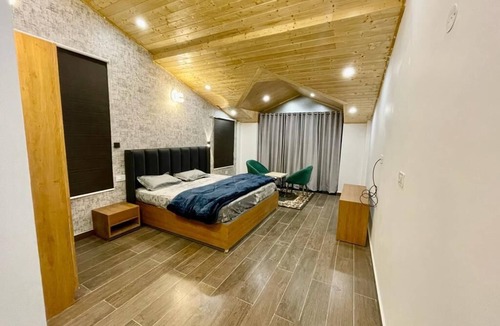 Manali Hotel | Apple Woods