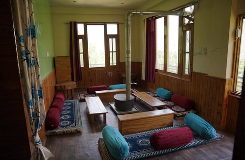 Kullu Hotel | Applewood Heaven