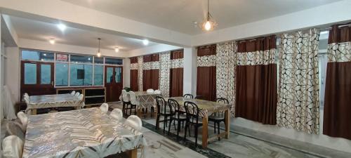 Pelling Hotel | Arora