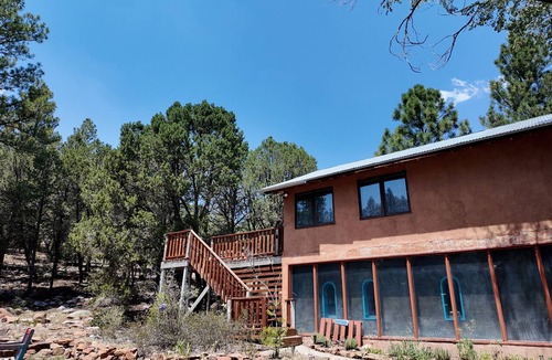 El Rito House | Artist Retreat~Forest Getaway~Adventurers~Hunters~Writers~Nature Lovers