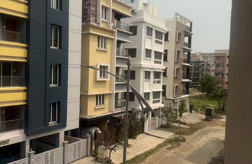 New Town Apartment | Ashirbad 1RK 1AC Near Kolkata Airport