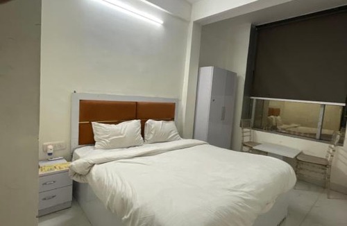 Sector 70 House | Ashoka Rooms