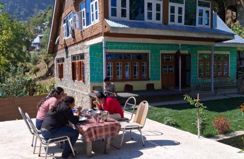 Gund House | Aslam homestay guest house naranag kangan