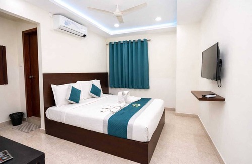 Kukatpally Housing Board Colony Hotel | At Homes Hotel Darbar