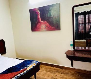 Alappuzha Cabin | Athens Hotel