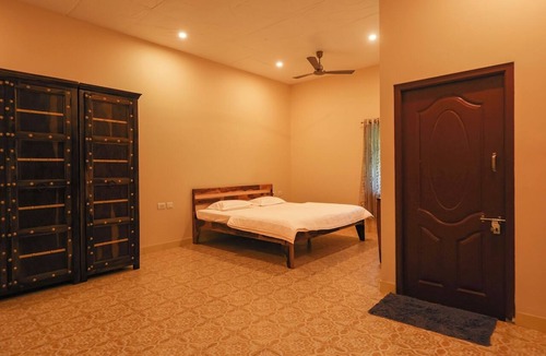 Hosur Hotel | Aura