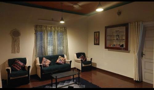 Varkala House | AURa