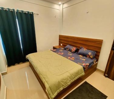 Lucknow Apartment | Aura Stays 2bhk