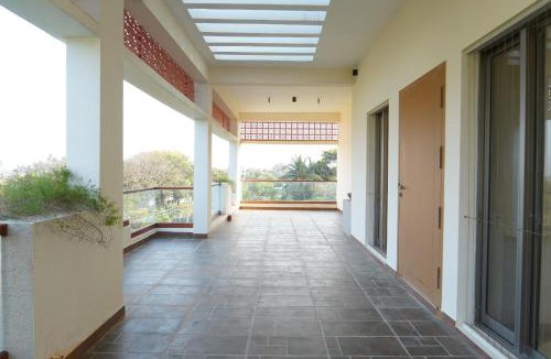 Nungambakkam Apartment | Aurora Mansion by Red Olive 3BHK Nr ECR Beach