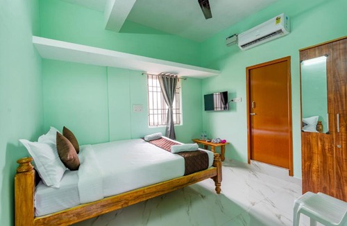 Iyyappanthangal Hotel | B2N Hotels Near Sri Ramachandra Hospital Porur