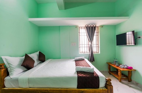 Iyyappanthangal Hotel | B2N Hotels Near Sri Ramachandra Hospital Porur